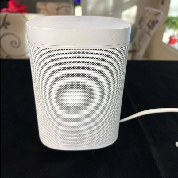 Sonos One, S2 WIFI Wireless Smart Speaker W/Alexa - Picture 3 of 8